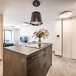 Omas - By Emerald Apartamento *