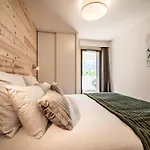 Omas - By Emerald Apartamento